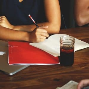 Compte rendu CSE : 3 raisons de faire confiance à un prestataire extérieur